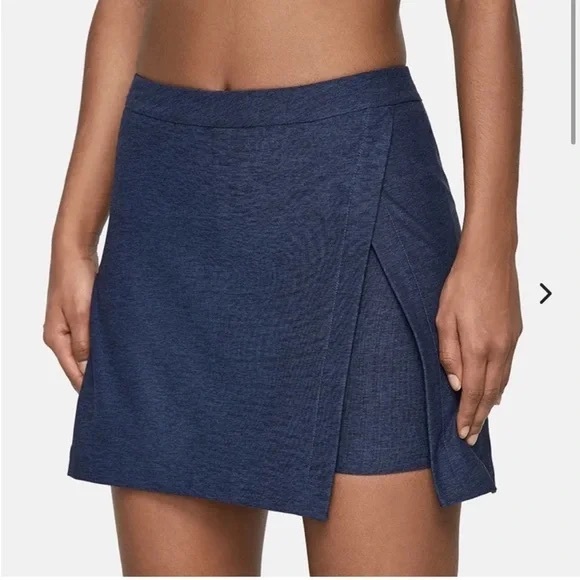 Outdoor Voices Navy Court Skirt - Picture 1 of 4